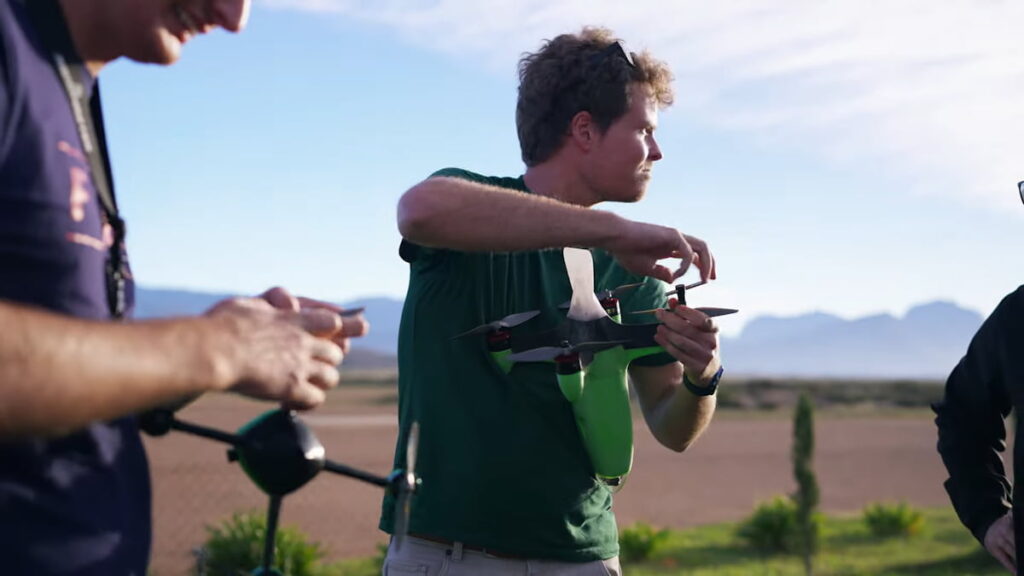 Drone “home-made” bate recorde mundial do Guinness com um voo a 480 km/h