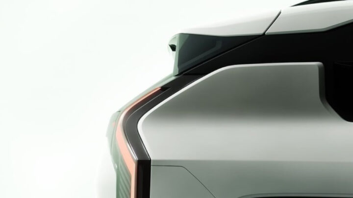 Teaser do novo SUV compacto da Kia, EV3