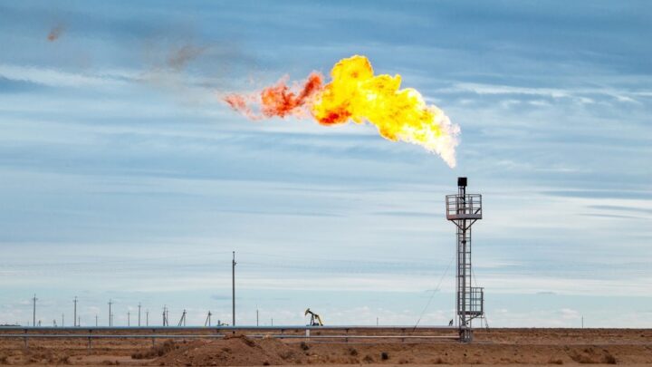 Ilustração da queima de metano vista pelos satélites que monitorizam gases dos combustíveis fósseis
