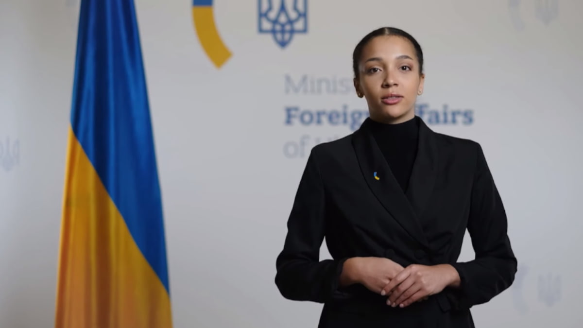 Ucrânia “contrata” porta-voz alimentada por IA para prestar declarações oficiais