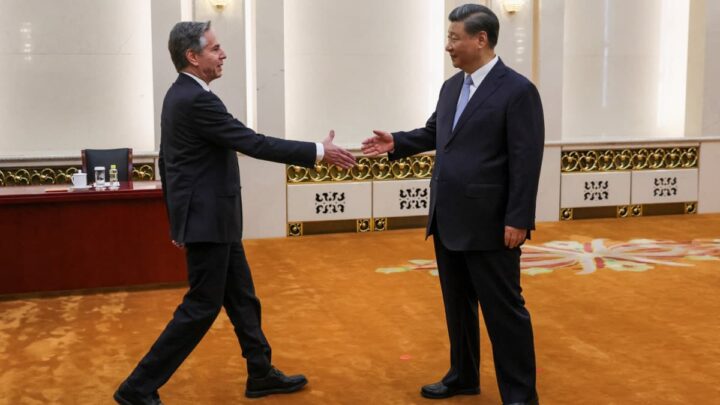 Secretário de Estado dos EUA, Anthony Blinken, e Presidente chinês, Xi Jinping