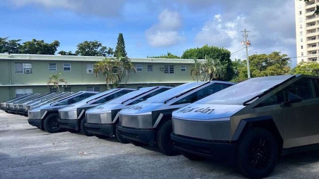 Cybertruck Elon Musk vandalizado parque estacionamento