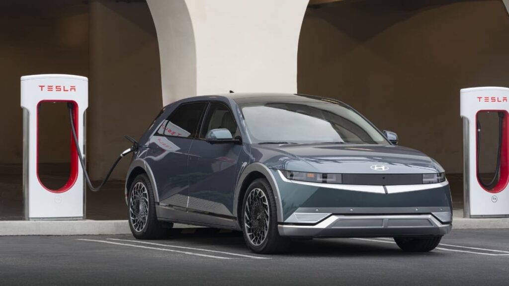 Vendas do Hyundai IONIQ 5 crescem e batem recordes “na casa” da Tesla