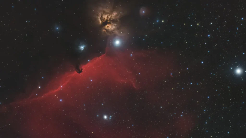 Objectos maciços e misteriosos detetados a flutuar no espaço profundo