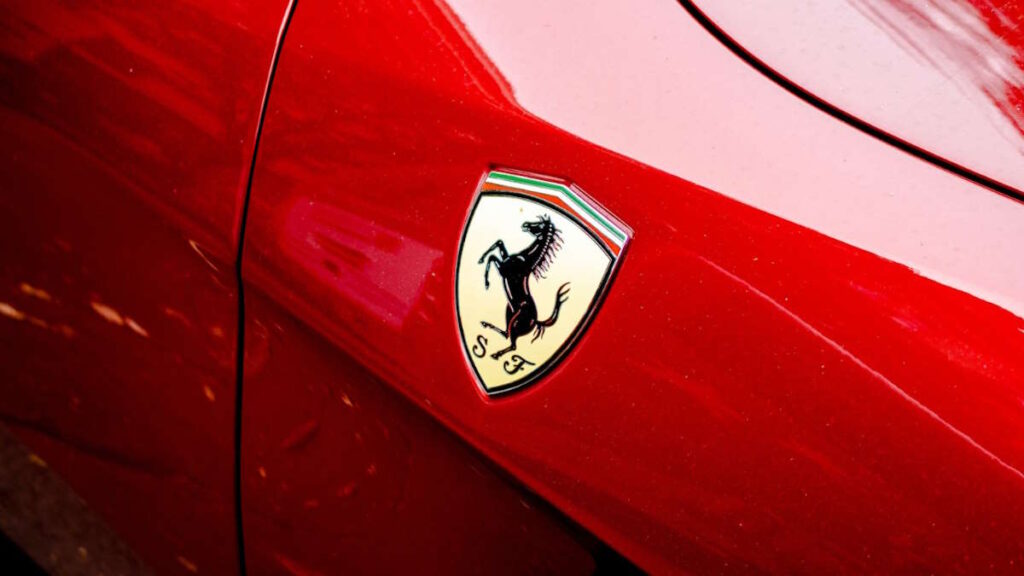 Ferrari criptomoedas Europa supercarro pagar