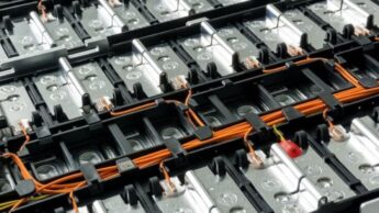 LG fala com empresas chinesas para fabricar baterias de baixo custo para elétricos da Europa