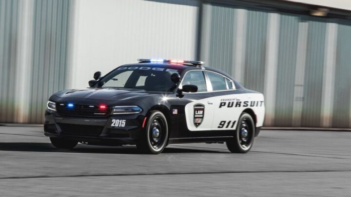 Dodge Charger Pursuit da polícia