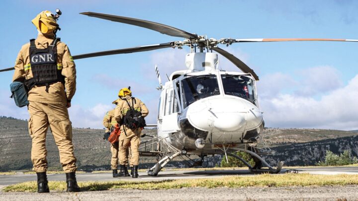 Helicóptero cai no rio Douro! Há 5 desaparecidos da UEPS/GNR