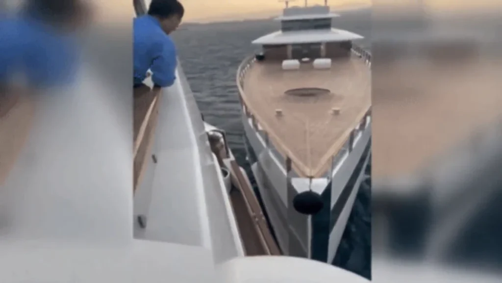 Superiate de Steve Jobs embate noutro navio de vários milhões de dólares (vídeo)