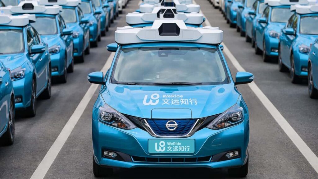 Califórnia autoriza a empresa de robotáxis WeRide a fazer testes com passageiros