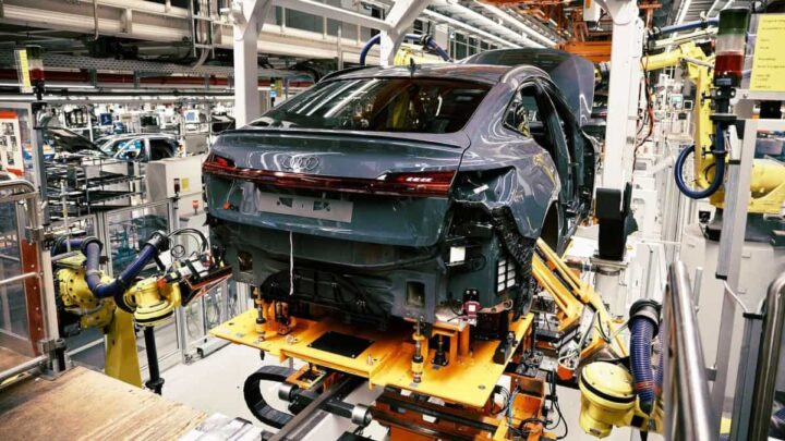 Produção do Audi Q8 e-tron na fábrica de Bruxelas