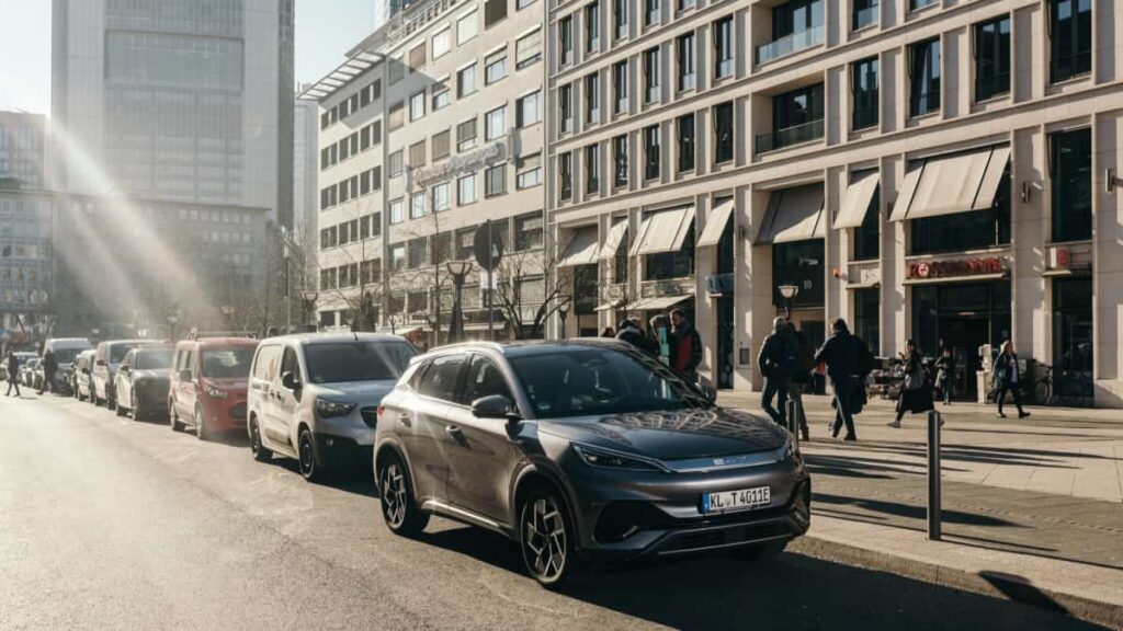 Cuidado, Alemanha! China avisa que as taxas sobre os carros elétricos vão prejudicar o país