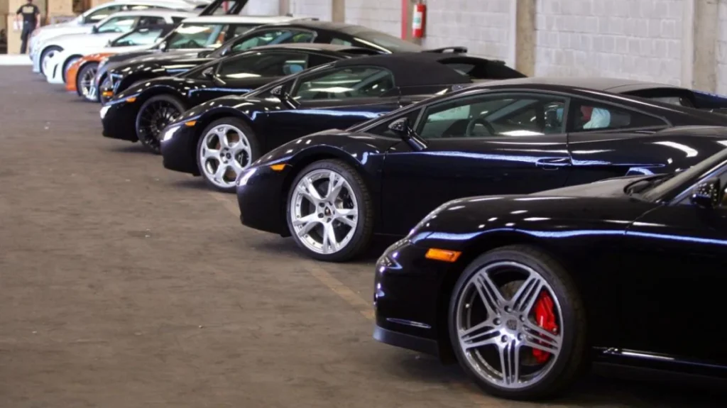 Trump “não poderia importar-se menos” com o aumento dos preços dos carros devido às taxas