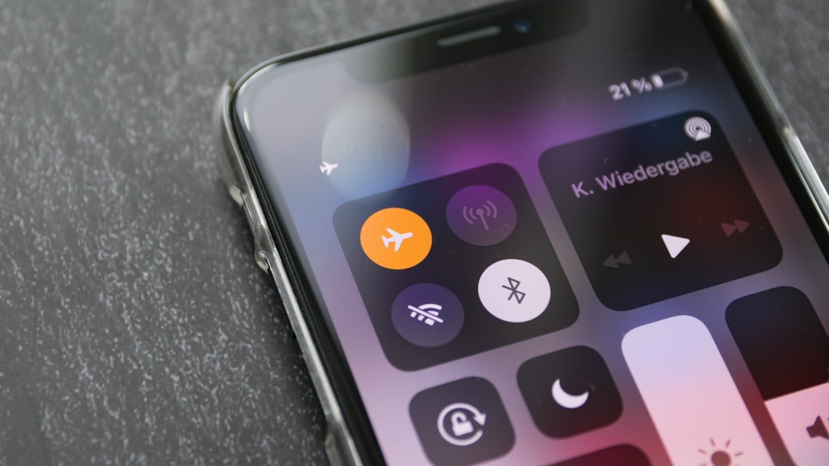 Modo avião: o que faz exatamente? Ajuda a poupar bateria?