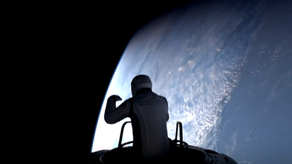 Astronautas da Polaris Dawn efetuam com sucesso o primeiro passeio espacial comercial