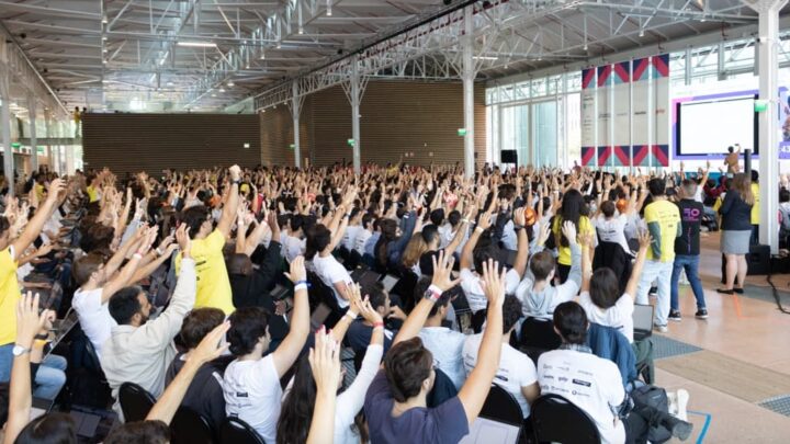  2000 pessoas na maior aula de programação do mundo