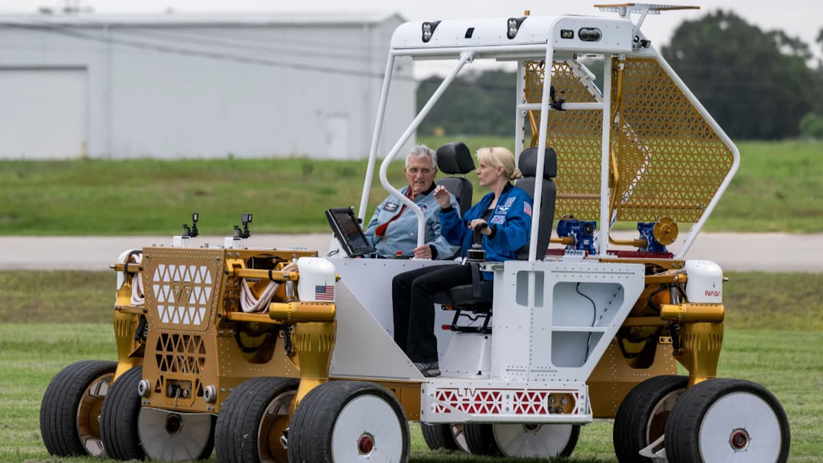 Primeiro veículo lunar da NASA desde o Apollo terá aspeto de carro de golf