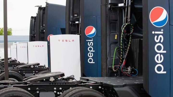 Tesla Semi da Pepsi a carregar