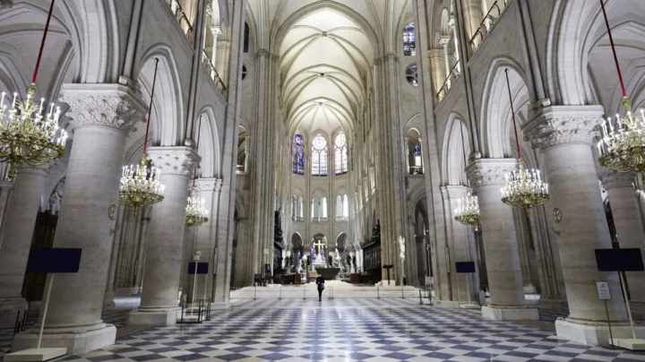 Imagem da renovada Catedral de Notre Dame