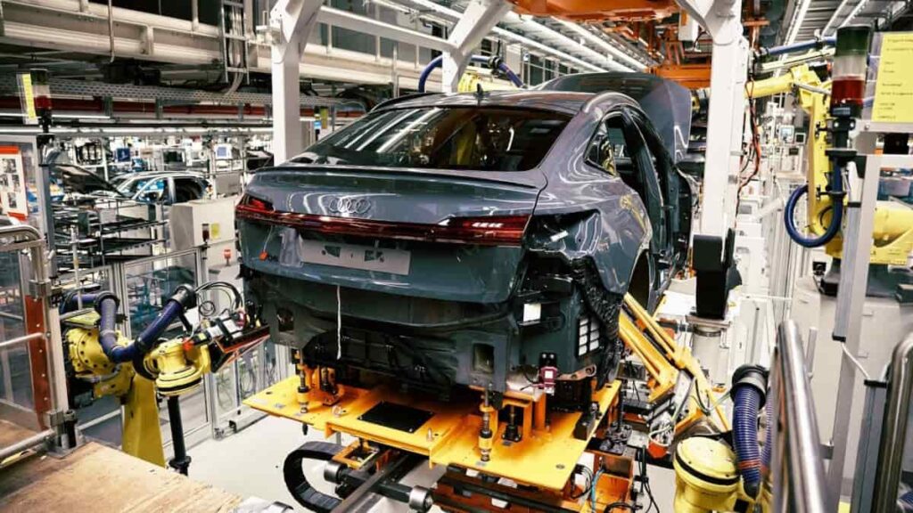 Mais uma… Audi planeia reduzir milhares de postos de trabalho