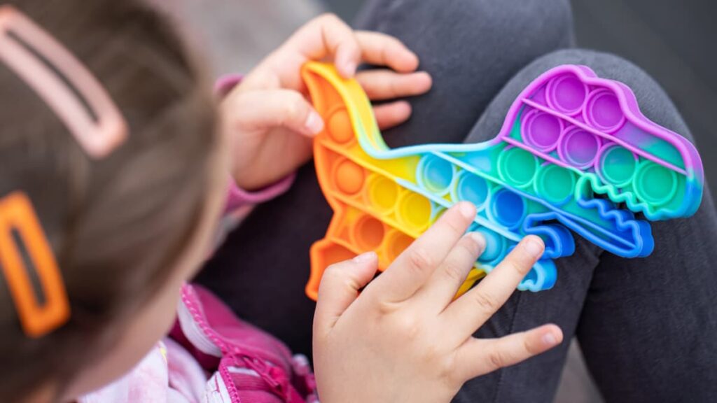 Cerca de 1 em cada 127 pessoas em todo o mundo está no espetro do autismo