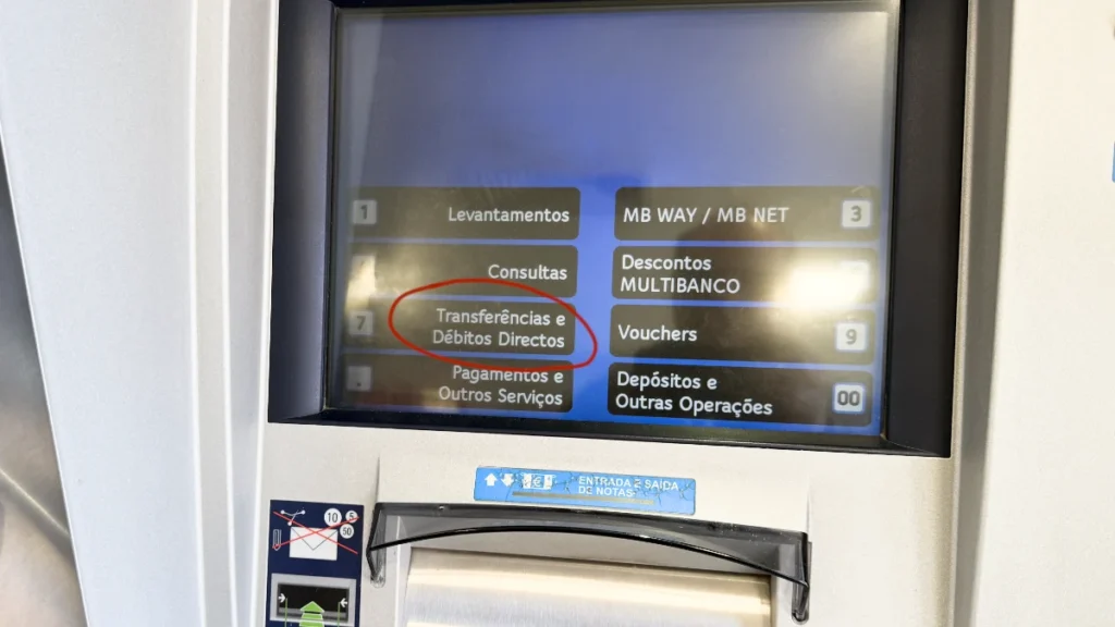 Costuma pagar contas por débito direto? Saiba os direitos a que deve estar atento