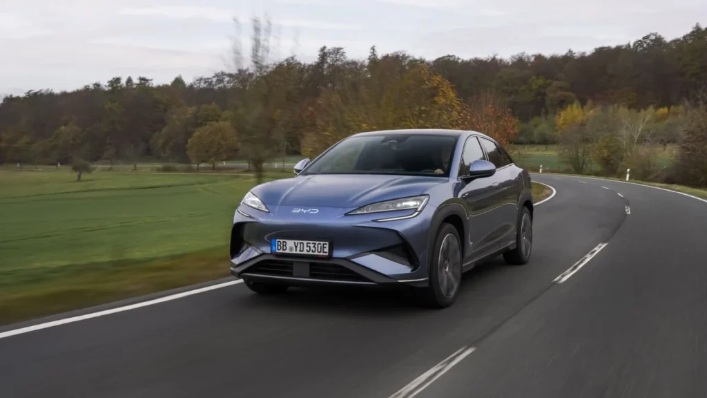 BYD bateu o recorde para o maior número de entregas de elétricos premium num único dia