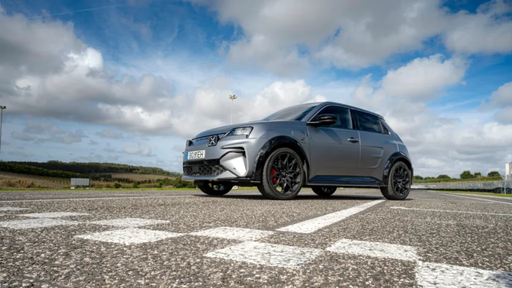 Alpine A290 apresentado em Portugal: a garagem de sonho está aberta