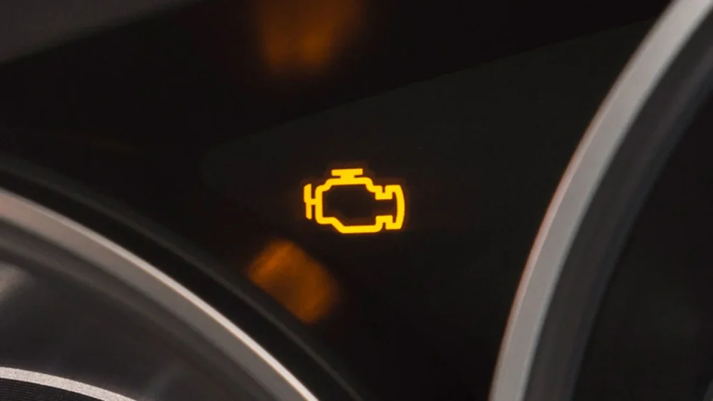 A luz do motor apareceu no painel do seu carro? Cuidado…