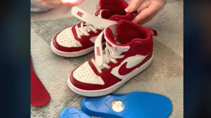 Imagem AirTags nos sapatos dos filhos