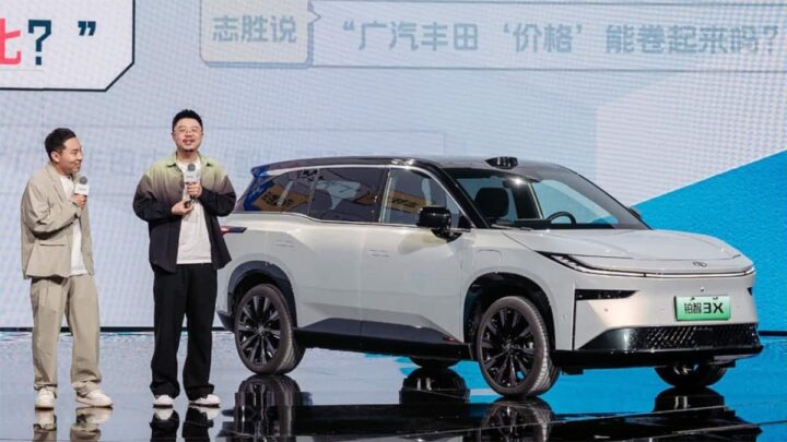 Elétrico Bozhi 3X, ou bZ3X, da Toyota lançado na China