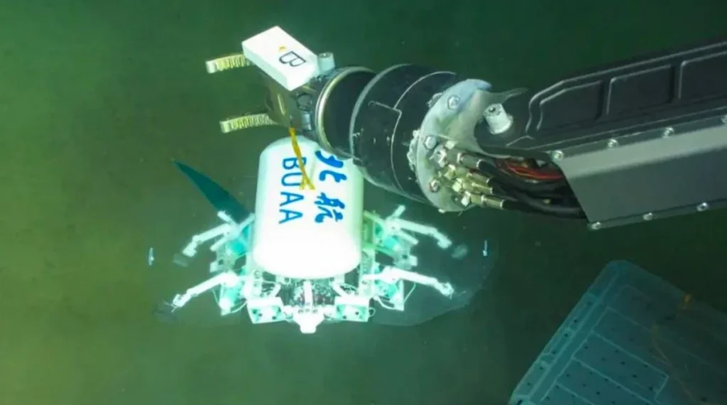 Robô da China conquista o ponto mais profundo da Terra, fora do alcance da Marinha dos EUA