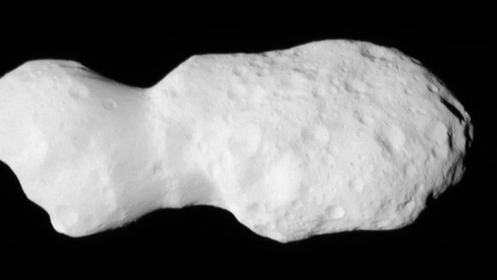 Lucy fotografou Donaldjohanson, um asteroide com um aspeto único