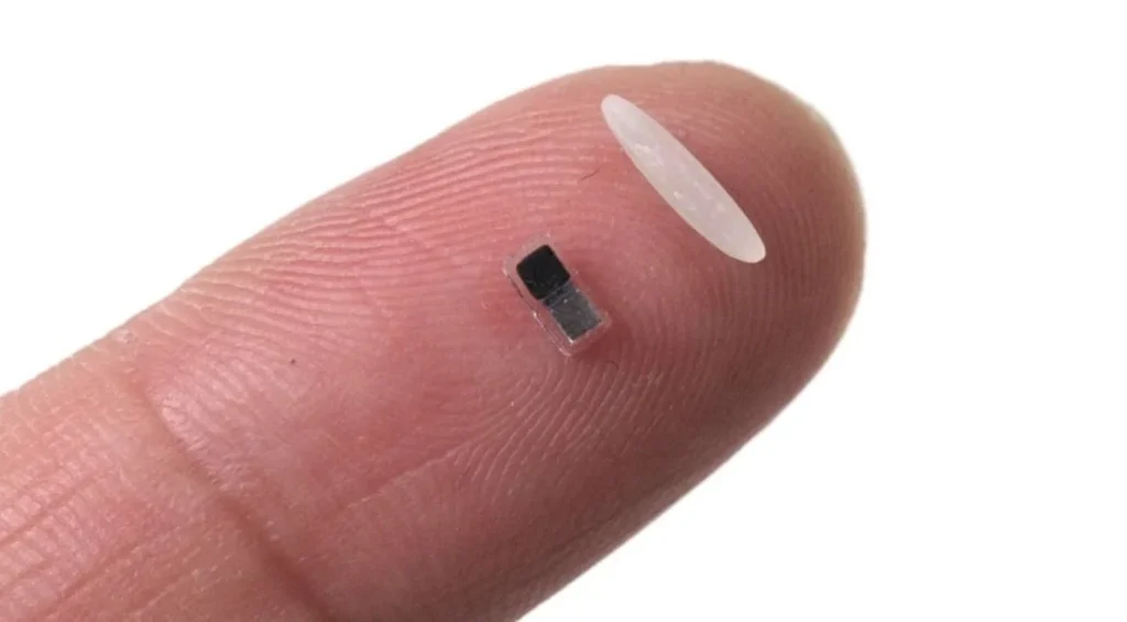 Pacemaker minúsculo, do tamanho de um grão de arroz, foi criado para ajudar recém-nascidos