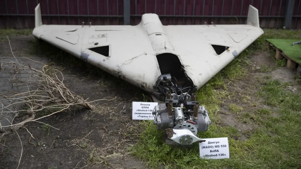 Ucrânia derrubou um drone da Rússia e descobriu a nova ferramenta de guerra