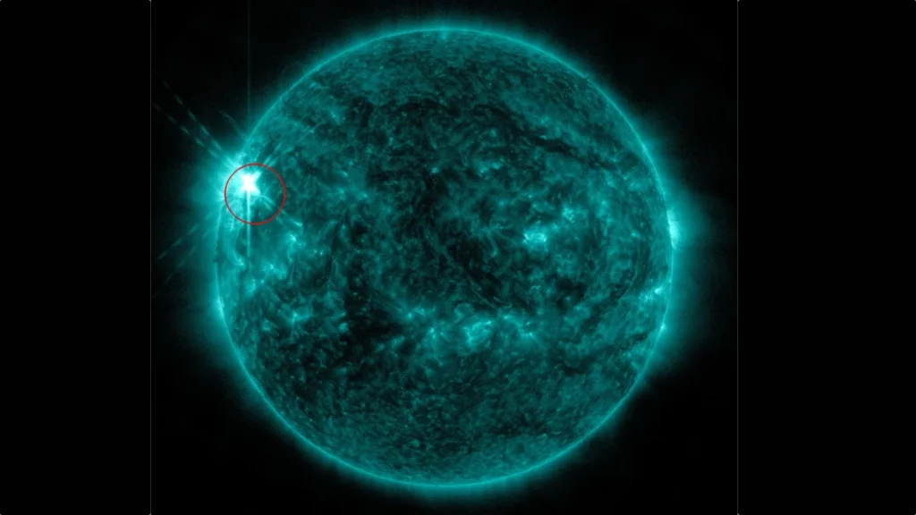 Explosão no Sol provoca apagão nos sinais de alta frequência na Europa, Ásia e Médio Oriente