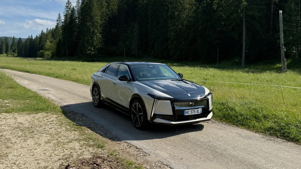 Até onde nos levaram os 750 km de autonomia do novo DS N°8?