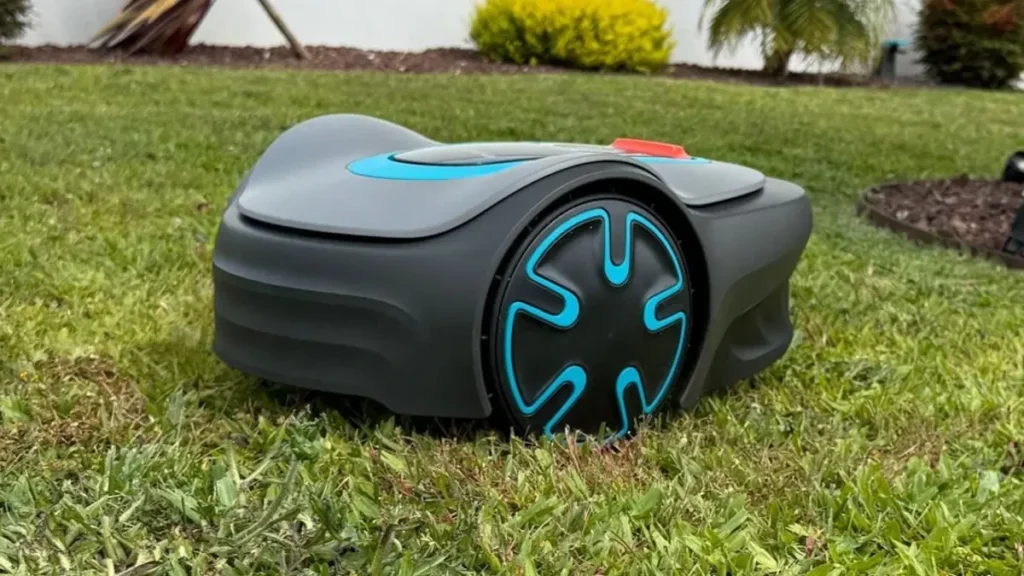 Análise Gardena SILENO minimo 500: um novo melhor amigo para um relvado impecável