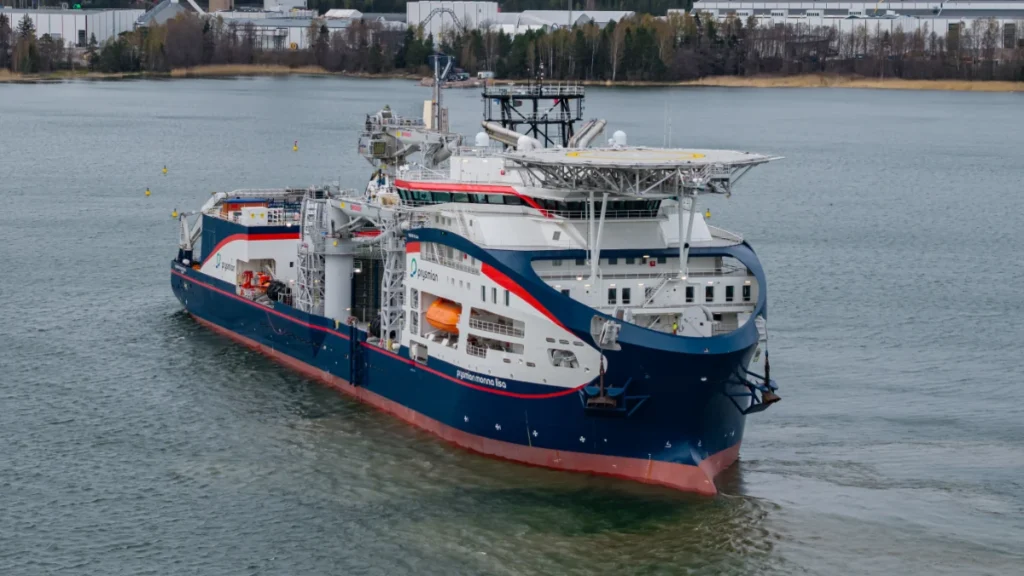 Monna Lisa, o gigantesco navio que enterra cabos até 3.000 metros de profundidade