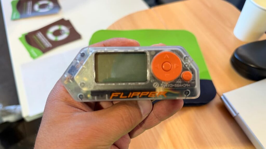 Cuidado! Flipper Zero consegue abrir portas de carros Audi, Ford, Kia e outros