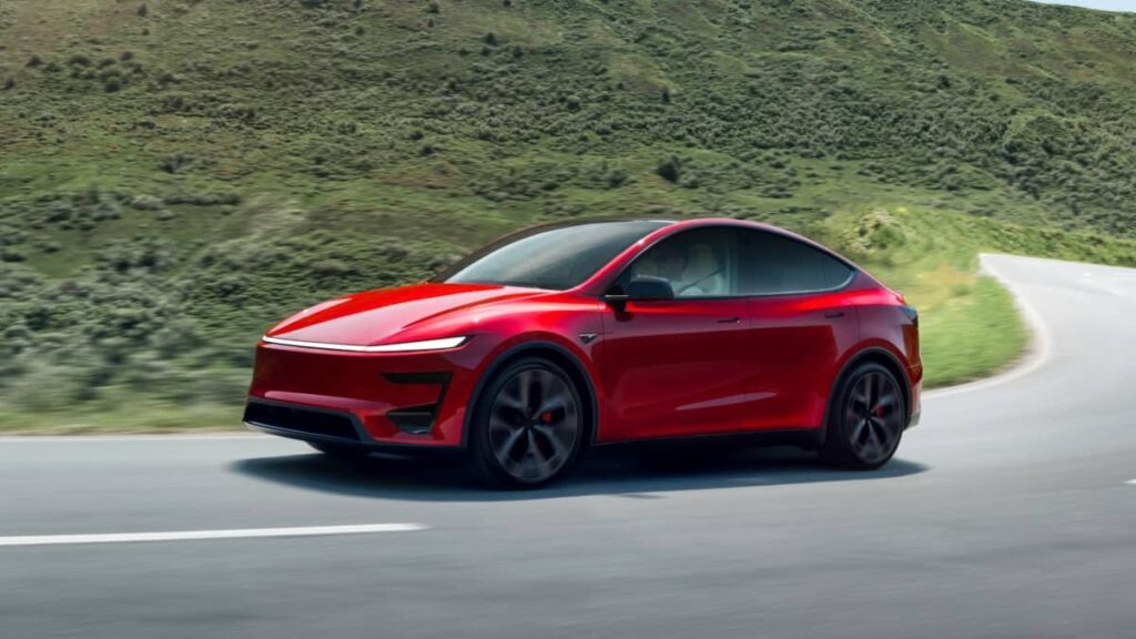 Tesla Model Y Performance era o lançamento que a marca andava a prometer