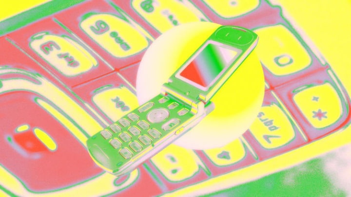 Smartphone de teclas a representar os dumb phones