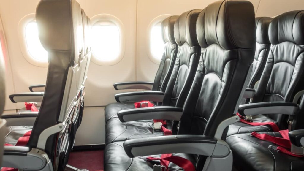 Companhia aérea vai obrigar os passageiros com excesso de peso a pagar um bilhete extra