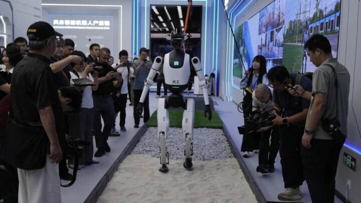 Robot Mall: um centro comercial totalmente dedicado aos robôs humanoides da China