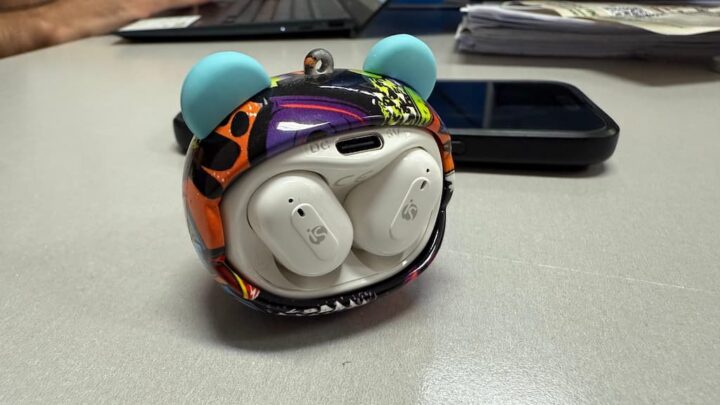 Os seus filhos vão querer muitos estes earphones da iServices