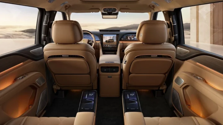 Imagem BYD Yangwang U8L