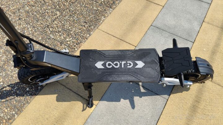 Análise: OOTD T10 - robustez, potência e praticidade numa só trotinete