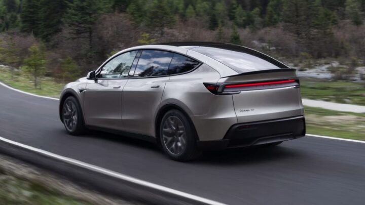 Tesla Model Y L na China