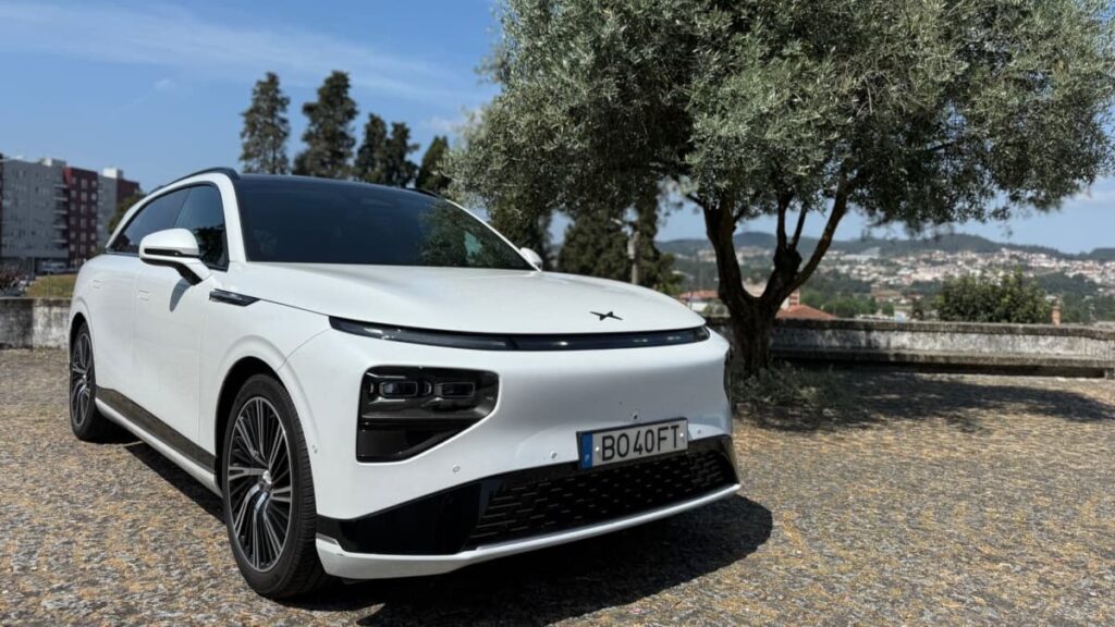 Novo XPENG G9 é o Grande SUV do Ano: dos 10% aos 80% em apenas 12 minutos
