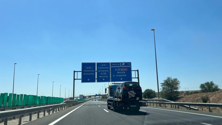 DGT impõe silenciosamente os 100 km/h como novo limite de velocidade